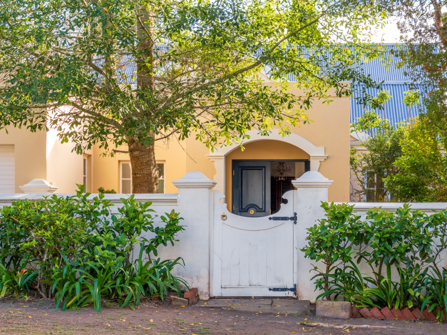 4 Bedroom Property for Sale in Belvidere Estate Western Cape